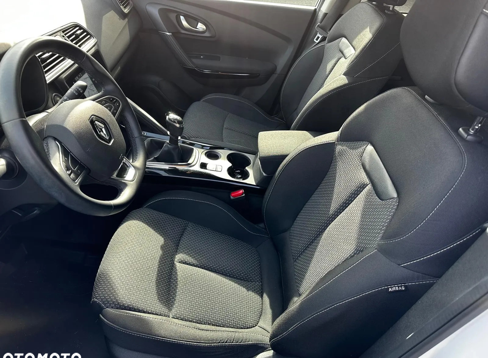 Renault Kadjar cena 82000 przebieg: 55800, rok produkcji 2019 z Gdynia małe 326